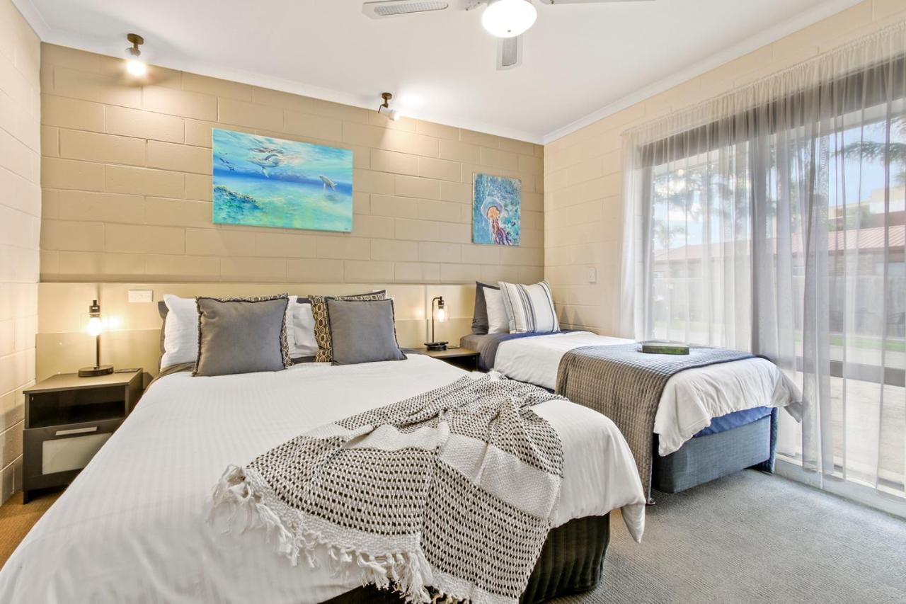 Sandbar Motel เลคส์เอนทรานส์ ภายนอก รูปภาพ