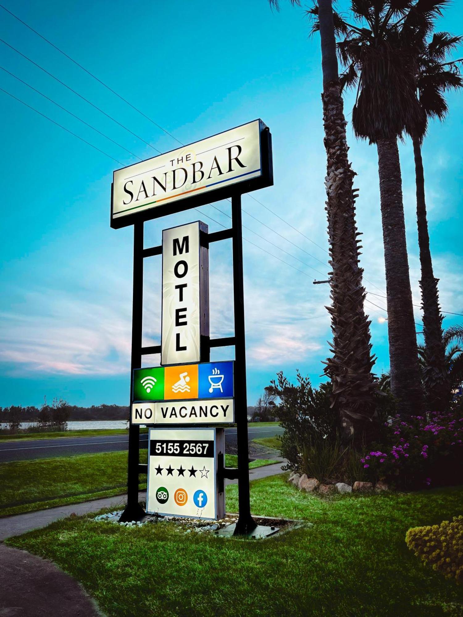 Sandbar Motel เลคส์เอนทรานส์ ภายนอก รูปภาพ